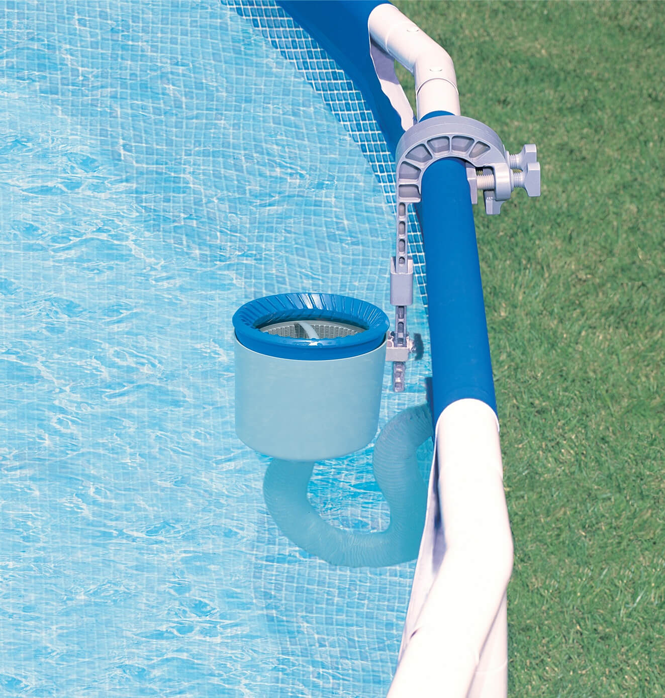 PISCINE TUBULAIRE RECTANGULAIRE INTEX ULTRA XTR + FILTRE – 5,49 x 2,74 x 1,32M